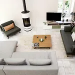 - Odeur De Tilleul Bed and Breakfast